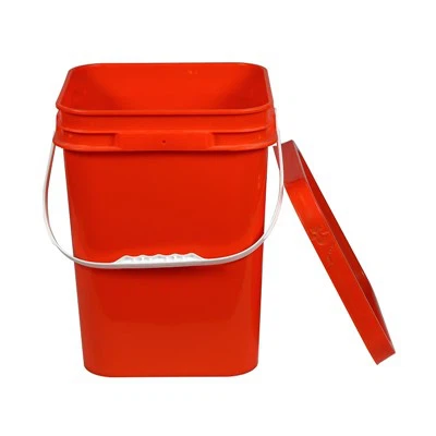 Plastové vedro na skladovanie oleja